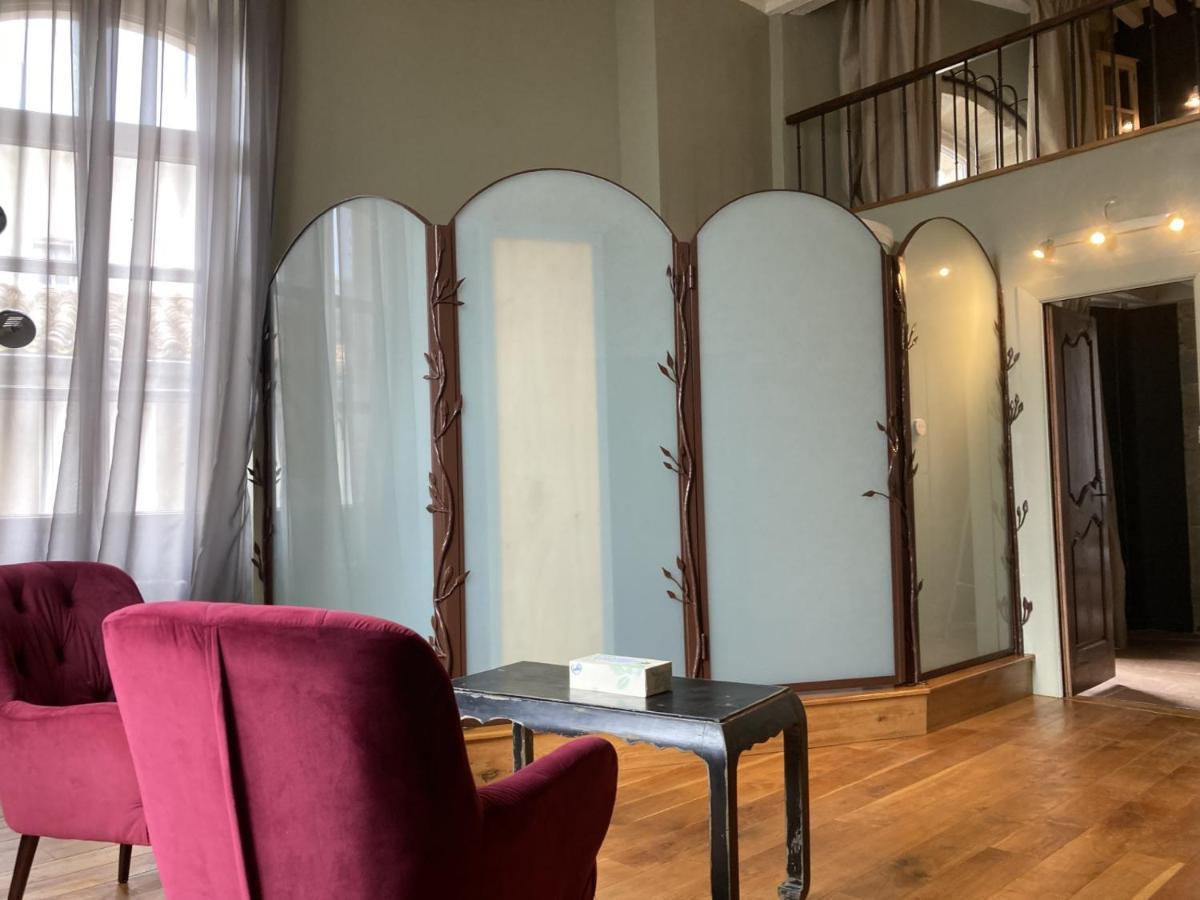 Les Ordalies Hotel Castelnaudary Bagian luar foto