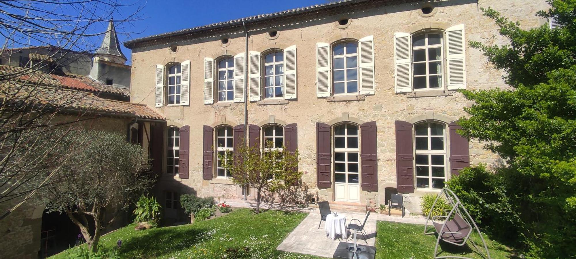 Les Ordalies Hotel Castelnaudary Bagian luar foto